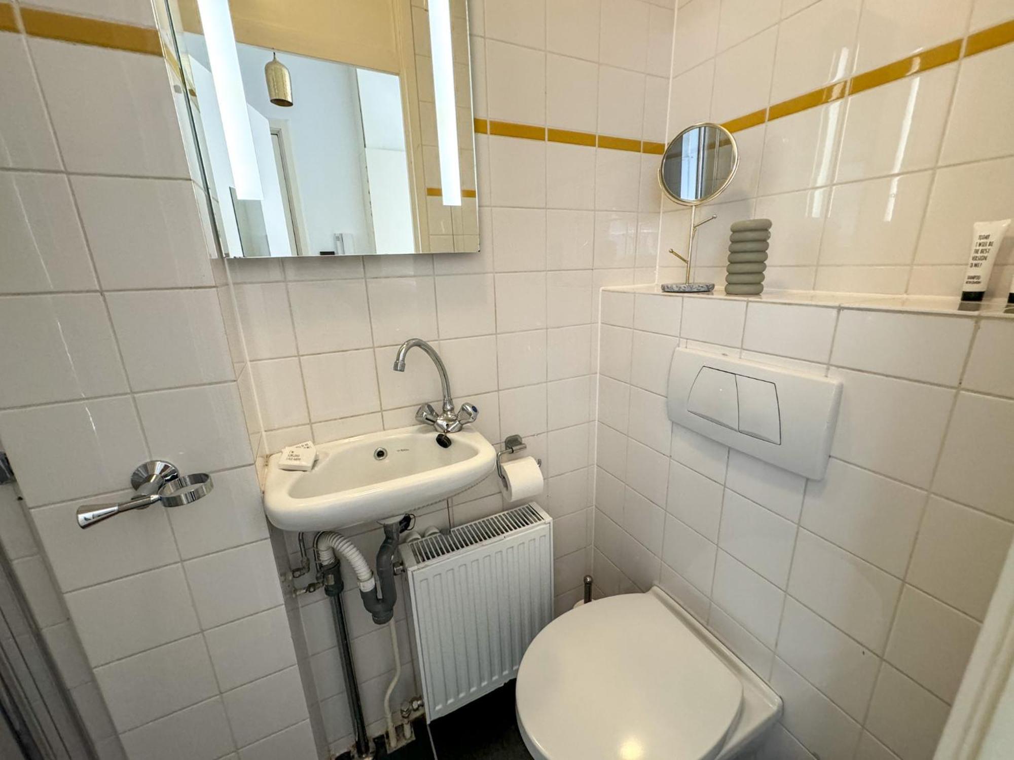 Yourbnb Suites Haarlemmerstraat Amsterdam Exterior foto